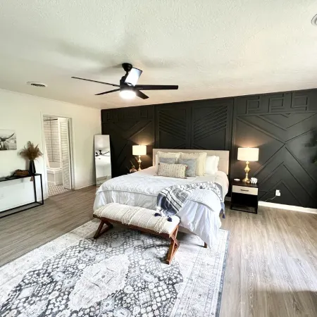 Guest House w/ Pool and Hot Tub! 10min away from Lake Norfork!