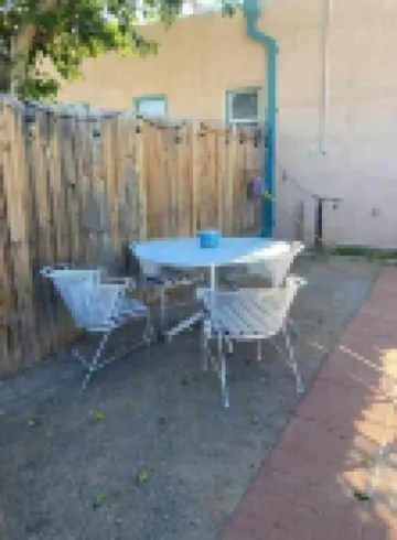 Lovely rental within minutes from downtown. Unit B