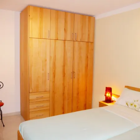 High quality apartment with SHI health pass