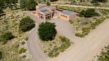 Lovely Home in Crestone (Great Views Отели в г. Сагуач Каунти