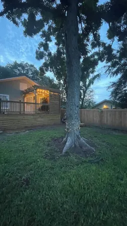 The Lively Oak - 3BD - 2BA Near DTown Mobile Отели рядом с достопримечательностью «Arthur R. Outlaw Convention Center»