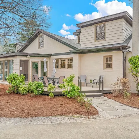 Relax in Luxury The Fogleman House in Historic Downtown Burlington