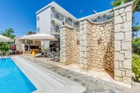 Angela Hotel & Apartments - Beach