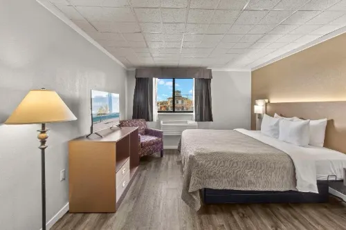 Quality Inn & Suites Downtown