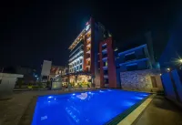 Best Western Plus Kathmandu - Rooftop Pools