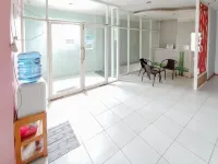 RedDoorz Syariah Near Q-Mall Banjarbaru Hotels in Loktabat Selatan