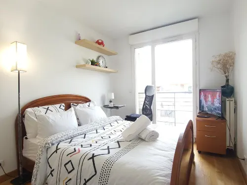 Cozy haven near Paris La Defense Grande Arche Hotels in Bezons