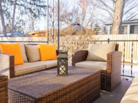 Charming Historic Home, Luxurious Remodel, Walk to Downtown, Tree-Lined Street Hotéis em Delaware