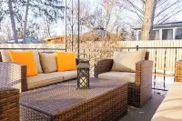 Charming Historic Home, Luxurious Remodel, Walk to Downtown, Tree-Lined Street Hotels in Delaware