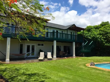 Big Family Home, Heated Pool, Yard, Lanai's, Views, Location! Air Conditioning