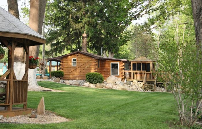 Romantic Riverfront Cabins on the Wabash River