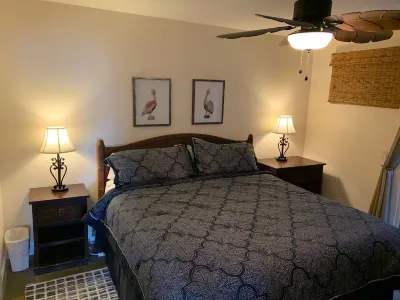 Beautiful Waterfront Seal Beach Rental 실비치 주변 호텔