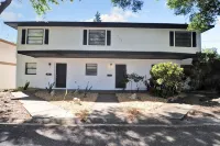 Bright & Cozy Townhouse  2,600 monthly