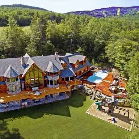 9 Bdrm Premiere Luxury Estate Sleep 26 Movie Theater, Pool,Spa,Game Rm,Steam Rms