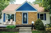4-bedroom vacation home 8 minutes to Downtown Market