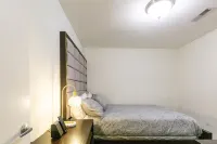 Chicago's Hidden Treasure "Evanston, IL" Urban Luxury with comfort