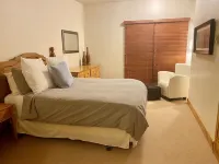 Xmas Just Reduced: 50 Steps to the Lift+  Pool+ Hot Tub Hotels in 