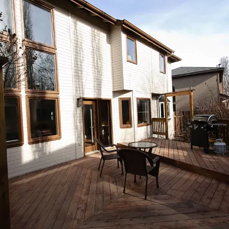 Family Friendly South Anchorage Home, Centrally Located For Your Ak Adventure.