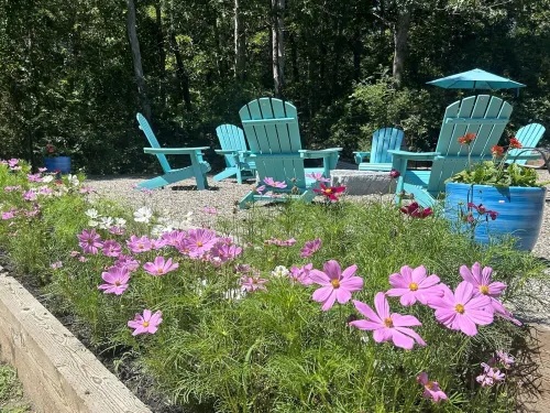 Private setting near bay & ocean beaches-completely updated, game room, fire pit