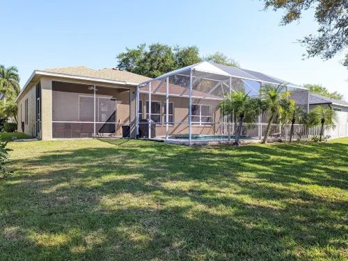 Quiet Lakeside Retreat -Peaceful Home w/ Pool