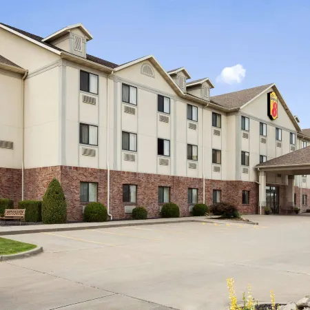 Super 8 by Wyndham Perryville