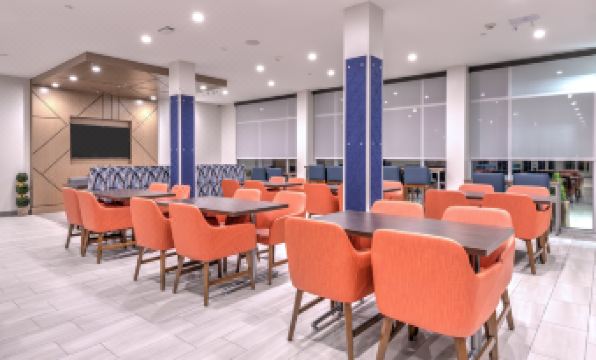 Holiday Inn Express & Suites AUSTIN AIRPORT EAST by IHG