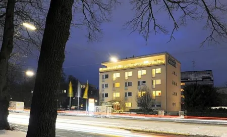 安巴賽德公園酒店