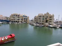 BenalBeach Lux. Large Terrace with private Jacuzzi. Beachfront. Up to 4 people.