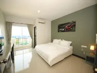 Plus Hotel
