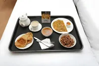 Hotel Embassy International Hotel a 
