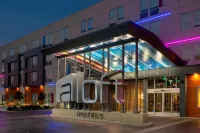 Aloft Indianapolis Downtown Hotels in Indianapolis
