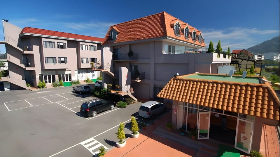 Chun Jing Hillview Villa