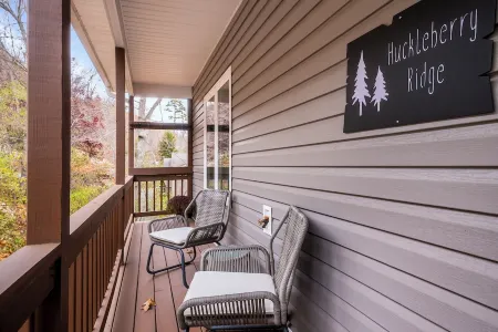 Massanutten Home - Hot Tub, Slopes, Game Room