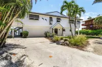 Oceanfront Multi-Family Retreat // 4 Bed, 4.5 Bath // 2 Fully Equipped Kitchens!