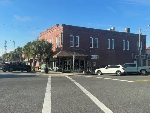 Charming pet-friendly suite in the heart of historic downtown Apalachicola