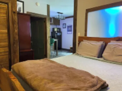 Art Studio: Historical Carriage House in the Poconos