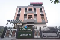 The Vrindavan Inn Hotel dekat Shri Pagal Baba Temple, Vrindavan