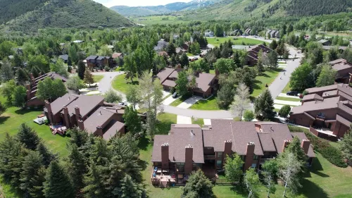 5 Bedroom Ski Retreat within walking distance of Canyons Cabriolet