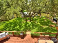 Family and pet friendly lake house on a quiet cove on Lake LBJ