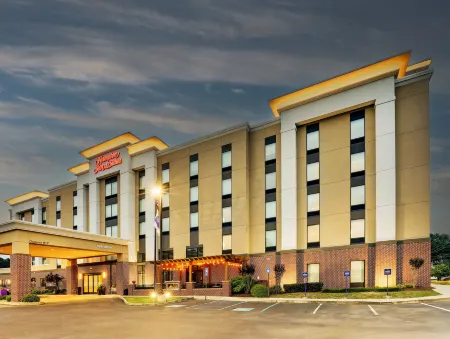 Hampton Inn & Suites Rome Отели в г. Флойд