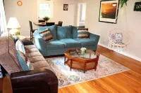 Bring your big family of 10 here! North Macon quite location