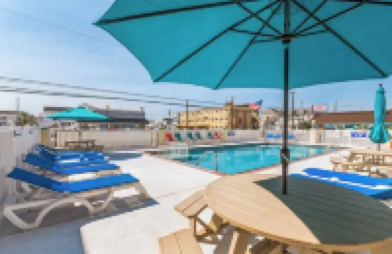 Cozy 1BR condo North Wildwood with WiFi, AC, 1.5 blk to beach, Boardwalk, Moreys