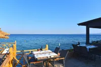 Assos Kervansaray Hotel - Special Category Hotels in Ayvacik