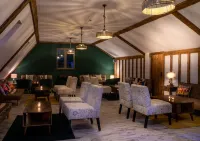 The Farmhouse at Fincham Hotels in Denver