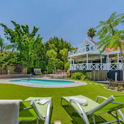 Yebo Boutique Guesthouse Hotels near Helderberg Centre