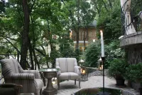 Vozdvyzhensky Boutique Hotel Các khách sạn gần Institute Of International Relations Taras Shevchenko National University of Kyiv