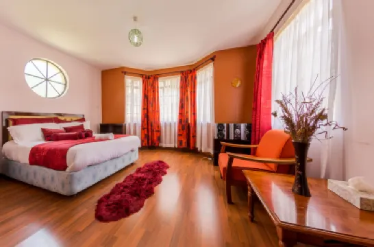 Takdiri Home Hotels near Lavington