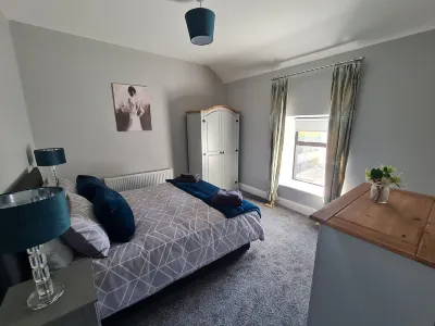 Amy's Place Charming 3 Bed House Donegal Sleeps 5 Hotel di 