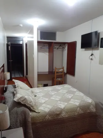 Hotel Central Отели рядом с достопримечательностью «La Catedral»