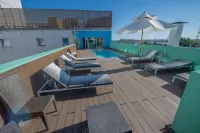 Salto Hotel y Casino - Pools